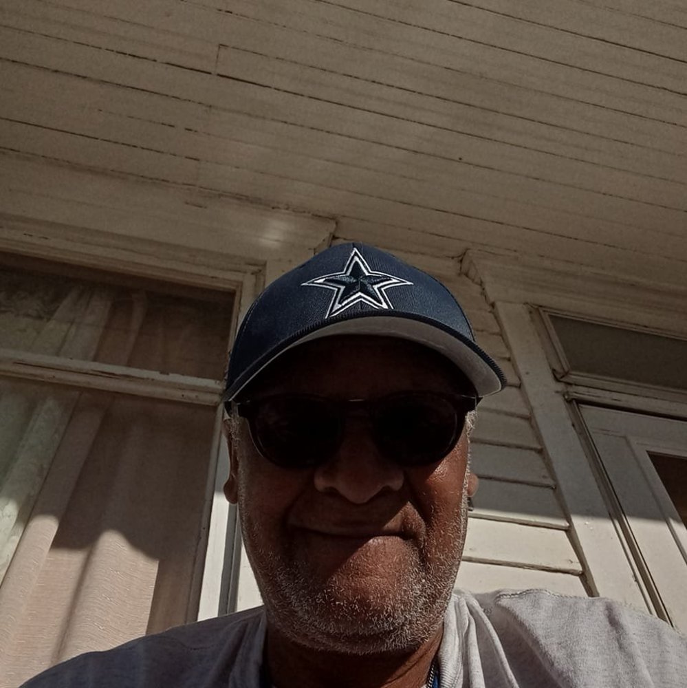 Meet your Posher, Charles